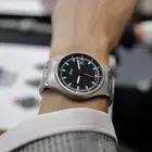 Sinn 544 RS: Die Tugend der Zurückhaltung trägt Rot